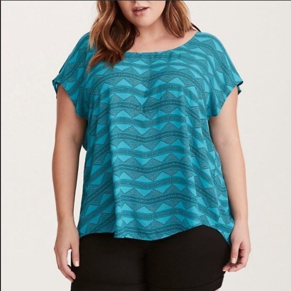 Torrid Teal Diamond Georgette Blouse Size 0 Large